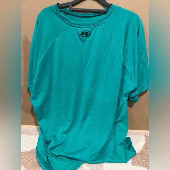 XL Under Armour Drifit T-shirt - Picture 2 of 4
